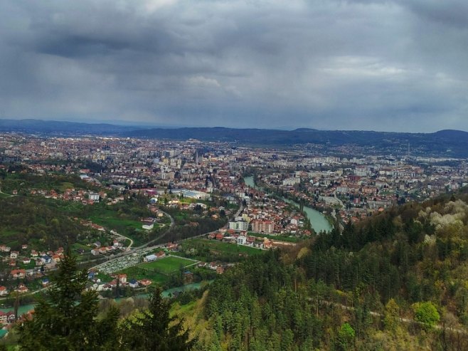 U srijedu oblačno, mogući lokalni pljuskovi